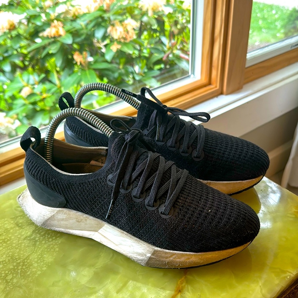Allbirds 9.92 KG CO2E Tree Flyers Women's Shoes Size 6 Black